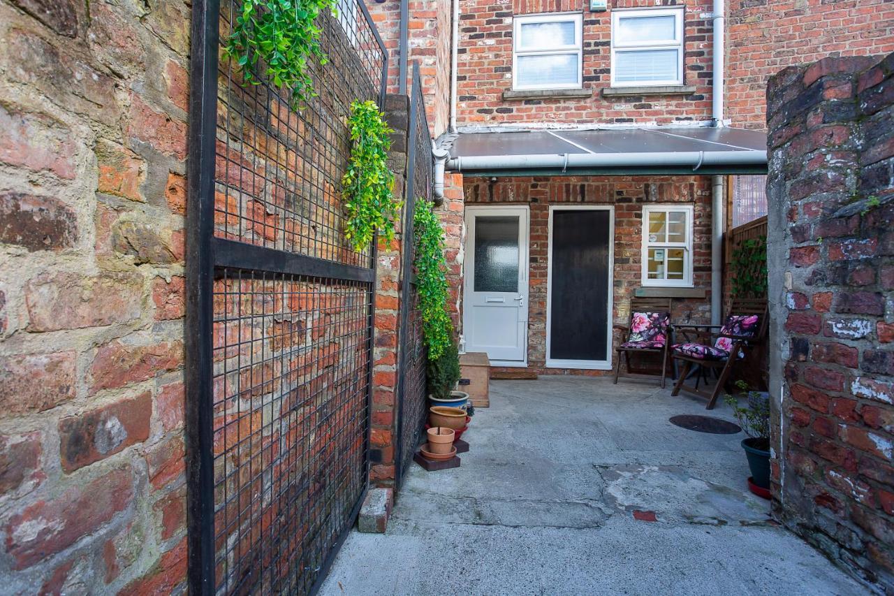 Courtyard Apartment York Luaran gambar